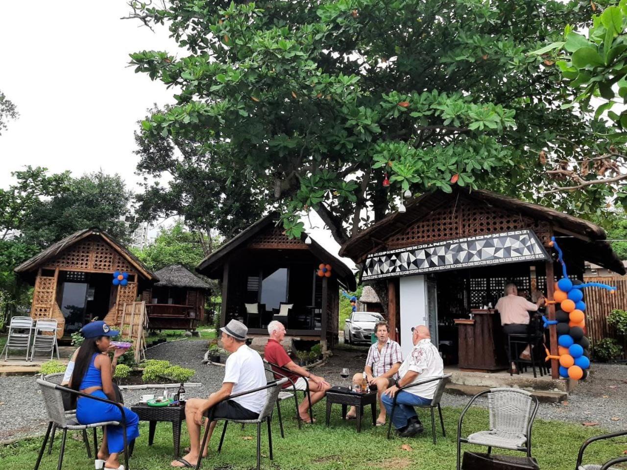 Hôtel Jush Native And Glamping à Dauis Extérieur photo